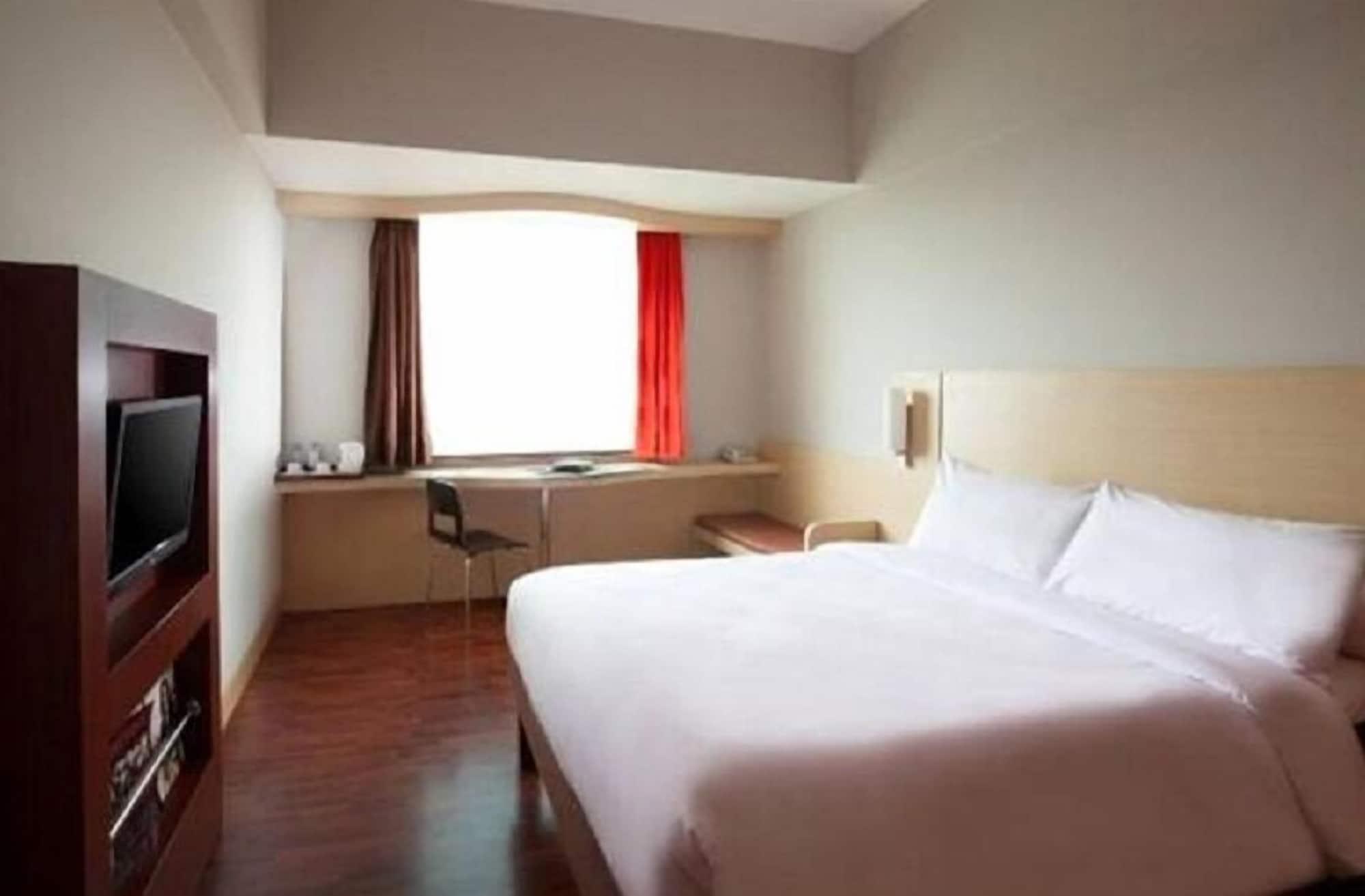Horison Arcadia Mangga Dua Jacarta Exterior foto