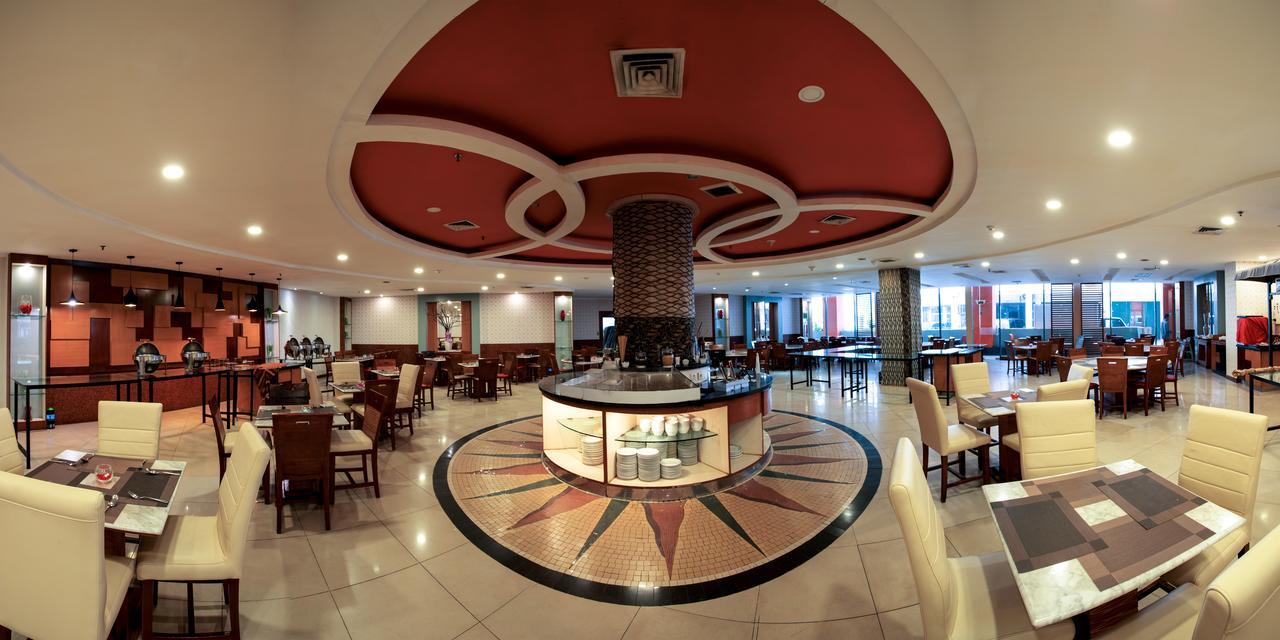 Horison Arcadia Mangga Dua Jacarta Exterior foto