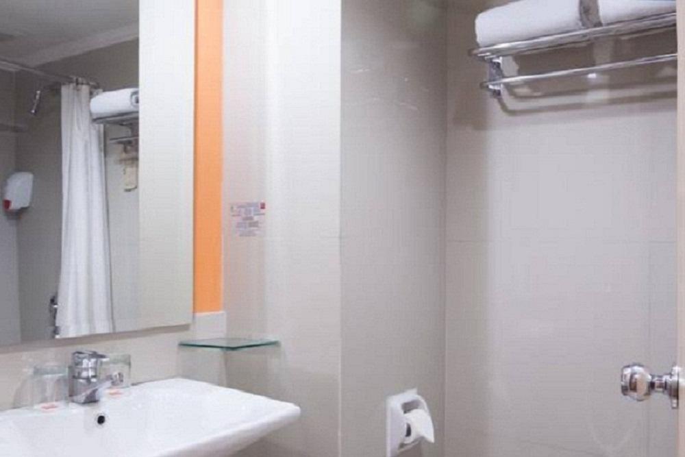 Horison Arcadia Mangga Dua Jacarta Exterior foto