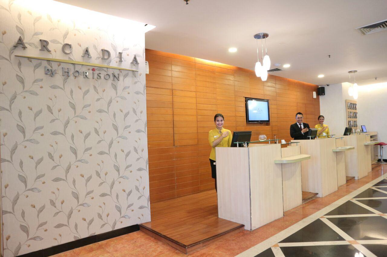 Horison Arcadia Mangga Dua Jacarta Exterior foto